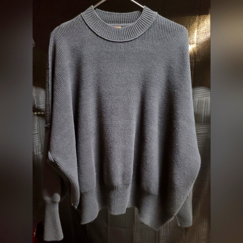 EUC Free People Slate Black Cowl Sweater